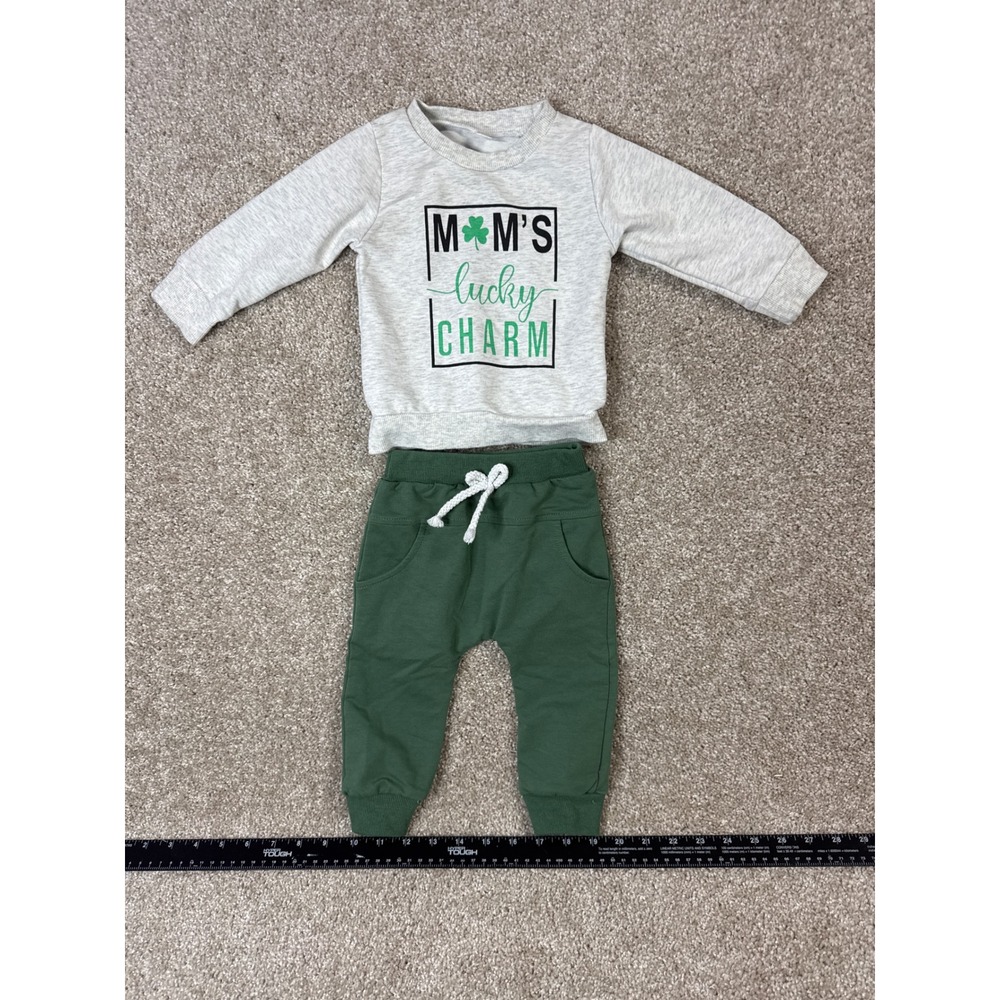 Moms Lucky Charm St Patricks Day Sweatshirt and Joggers Set Green Gray Size 6-9M